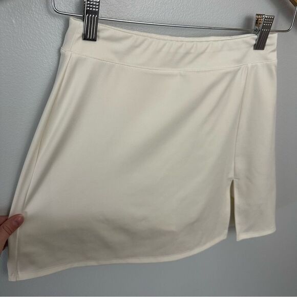 Reformation Cream Nina EcoMove Athletic Skirt Size Small High Waist Mini Active - Picture 10 of 16